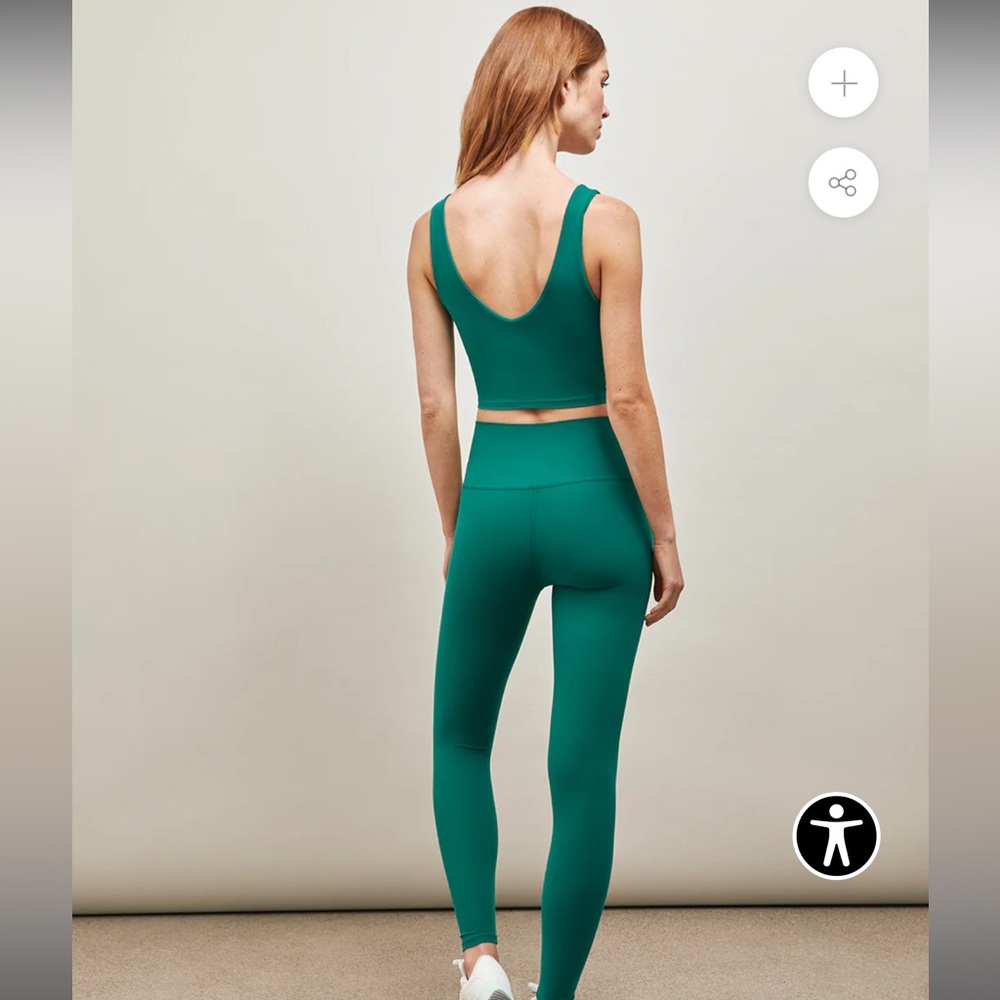 Carbon38 V-Neck Longline Bra in Melt Fabric, 2 colors available - Picture 3 of 13